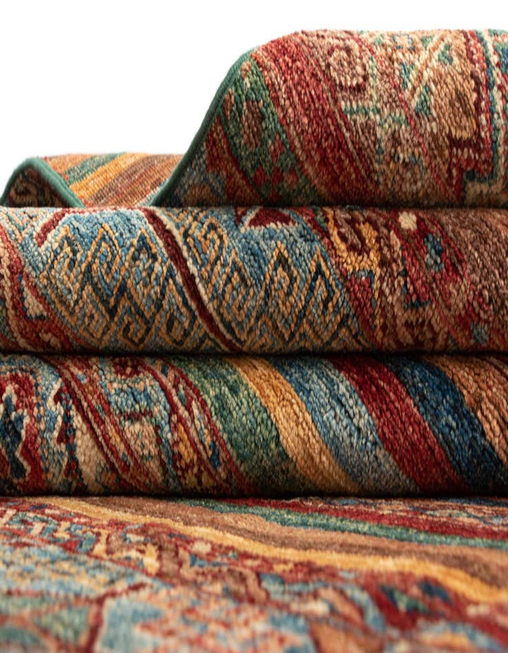 Detail image of  6' 10 x 9' 8 Ariana Rug