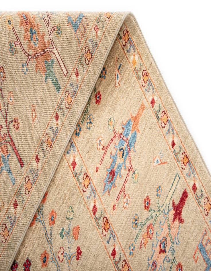 Detail image of 8' x 9' 4 Ariana Wool Rug