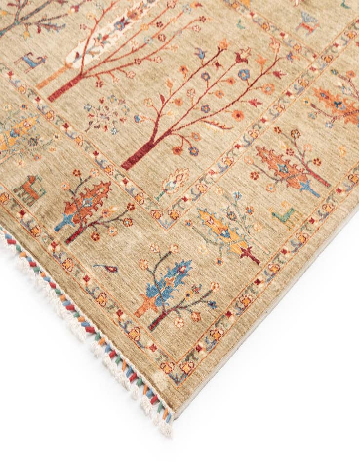 Detail image of 8' x 9' 4 Ariana Wool Rug