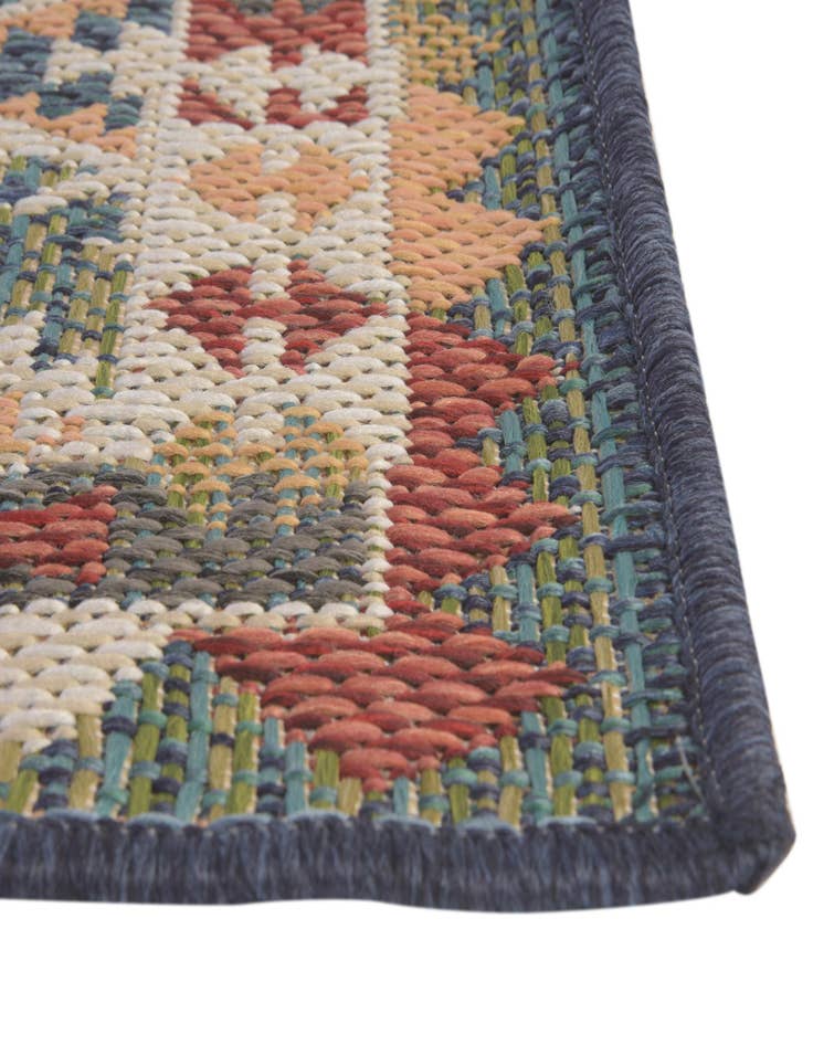 Detail image of  6' x 9'  Washable Baja Indoor / Outdoor Rug