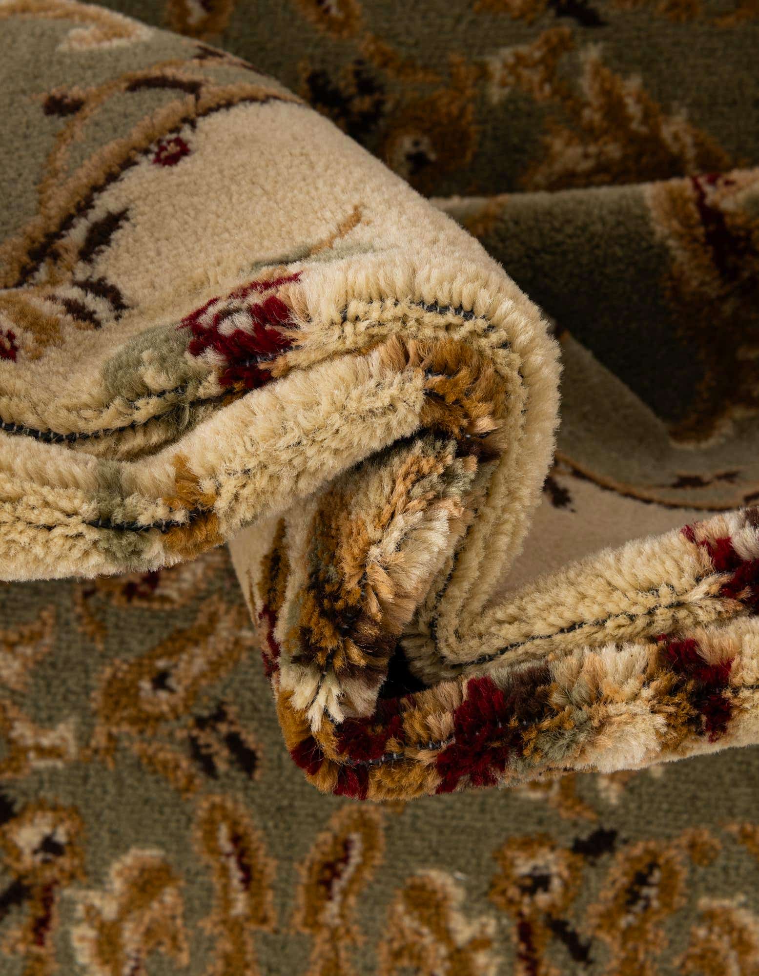 Green 5' 3 x 8' Chateau Rug | Rugs.com