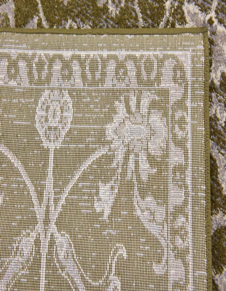 Detail image of  3' 10 x 5' 6 Chelsea Rug