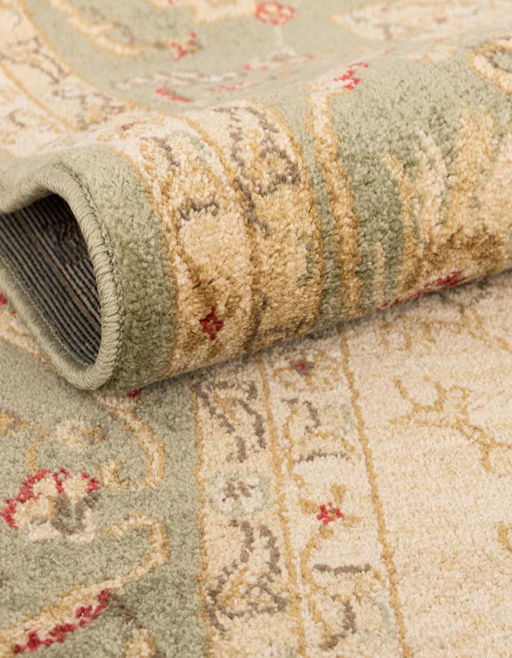 Detail image of  7' x 10' Chelsea Rug