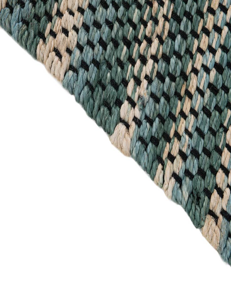 Detail image of  2' 3 x 4'  Hand Woven Chunky Jute Rug