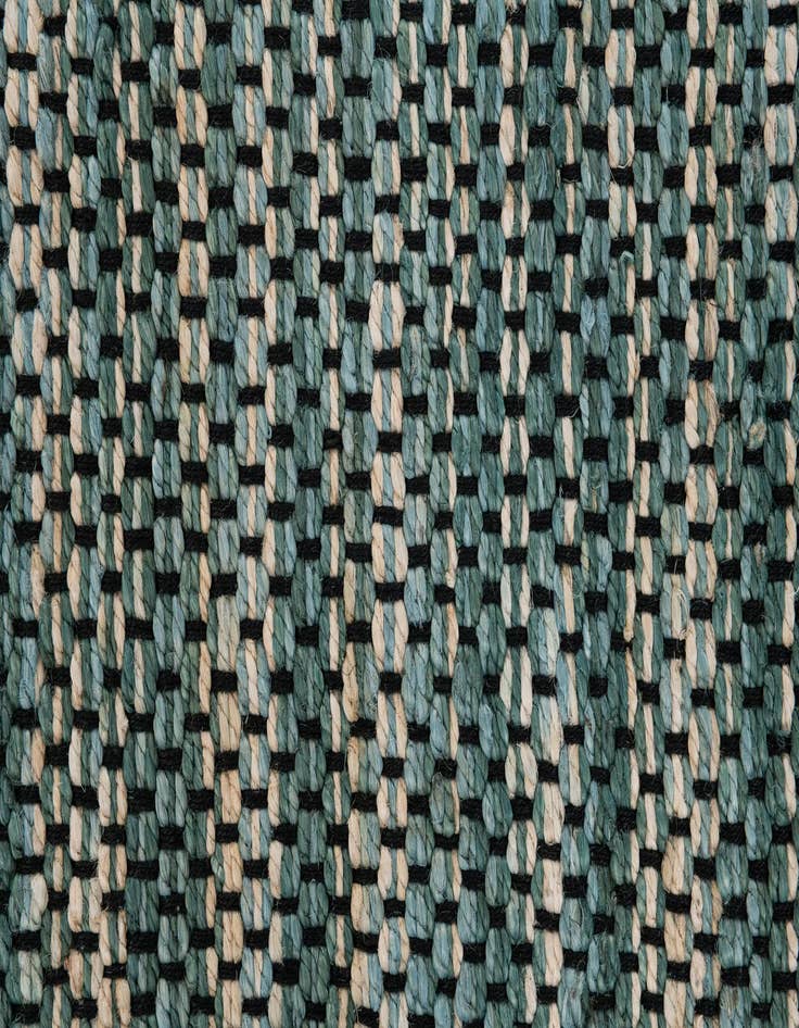 Detail image of  2' 3 x 4'  Hand Woven Chunky Jute Rug