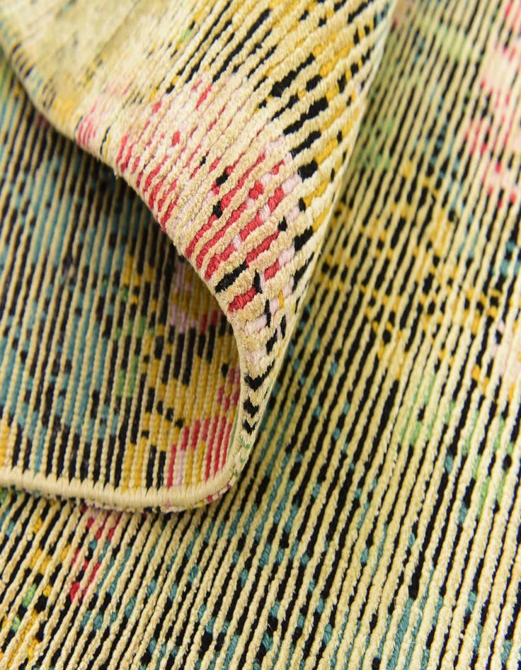 Detail image of  6' x 8' 2  Hand Knotted Darya Rug