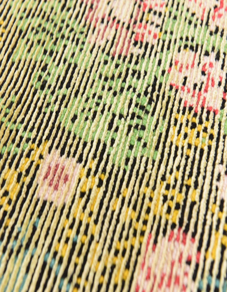 Detail image of  6' x 8' 2  Hand Knotted Darya Rug