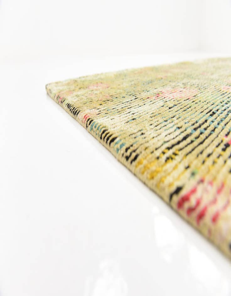 Detail image of  6' x 8' 2  Hand Knotted Darya Rug