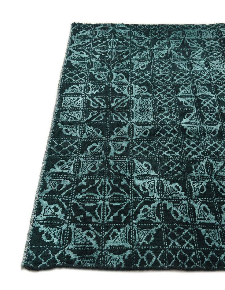 Detail image of  5' x 8'  Hand Knotted Darya Rug