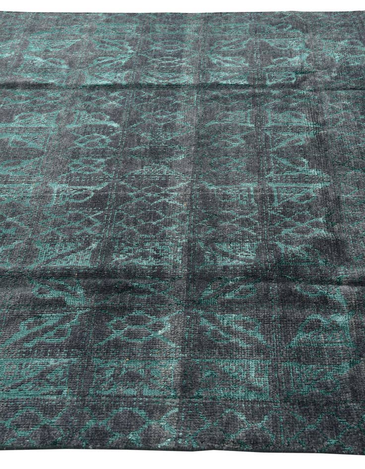 Detail image of  5' 10 x 9'  Hand Knotted Darya Rug