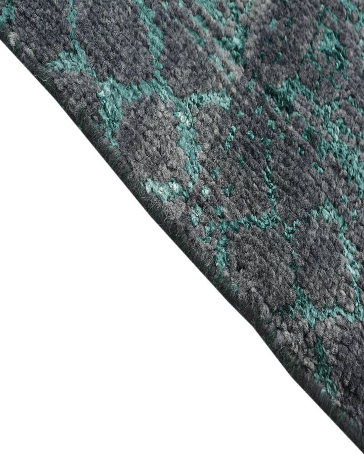 Detail image of  5' 10 x 9'  Hand Knotted Darya Rug