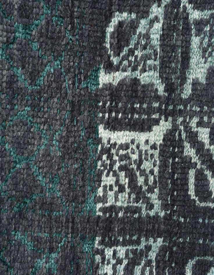 Detail image of  5' 10 x 9'  Hand Knotted Darya Rug