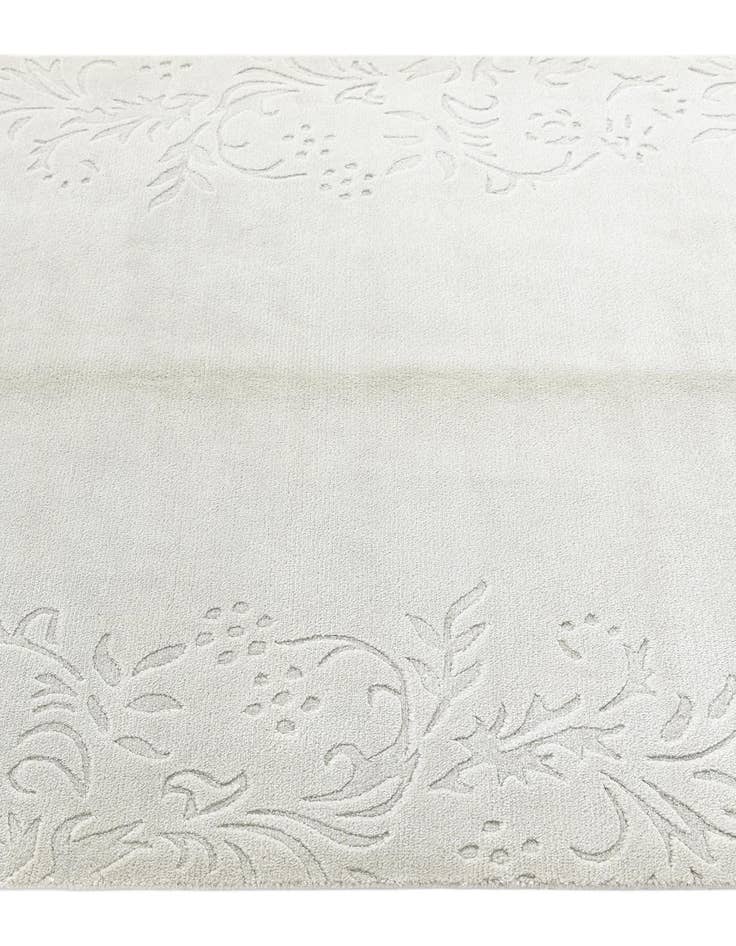 Detail image of  4' 2 x 6' 2 Darya Rug