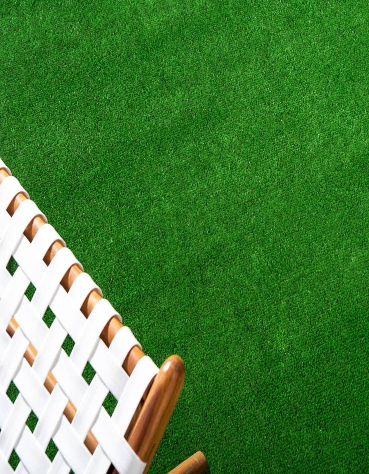 Detail image of  4' x 6' Fairway Grass Rug