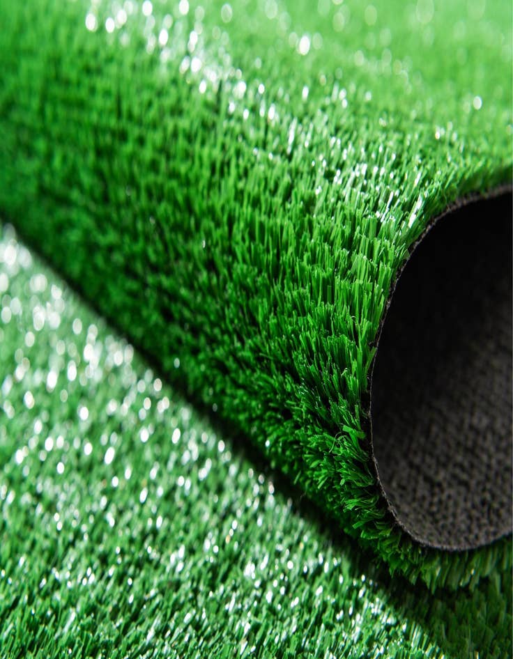 Detail image of  4' x 6' Fairway Grass Rug