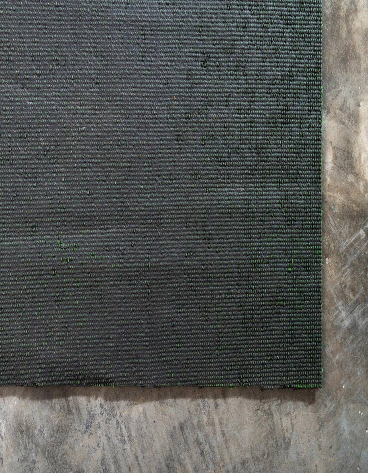 Detail image of  4' x 6' Fairway Grass Rug