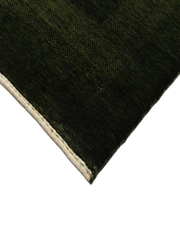 Detail image of  6' 7 x 9' 11 Gabbeh Rug