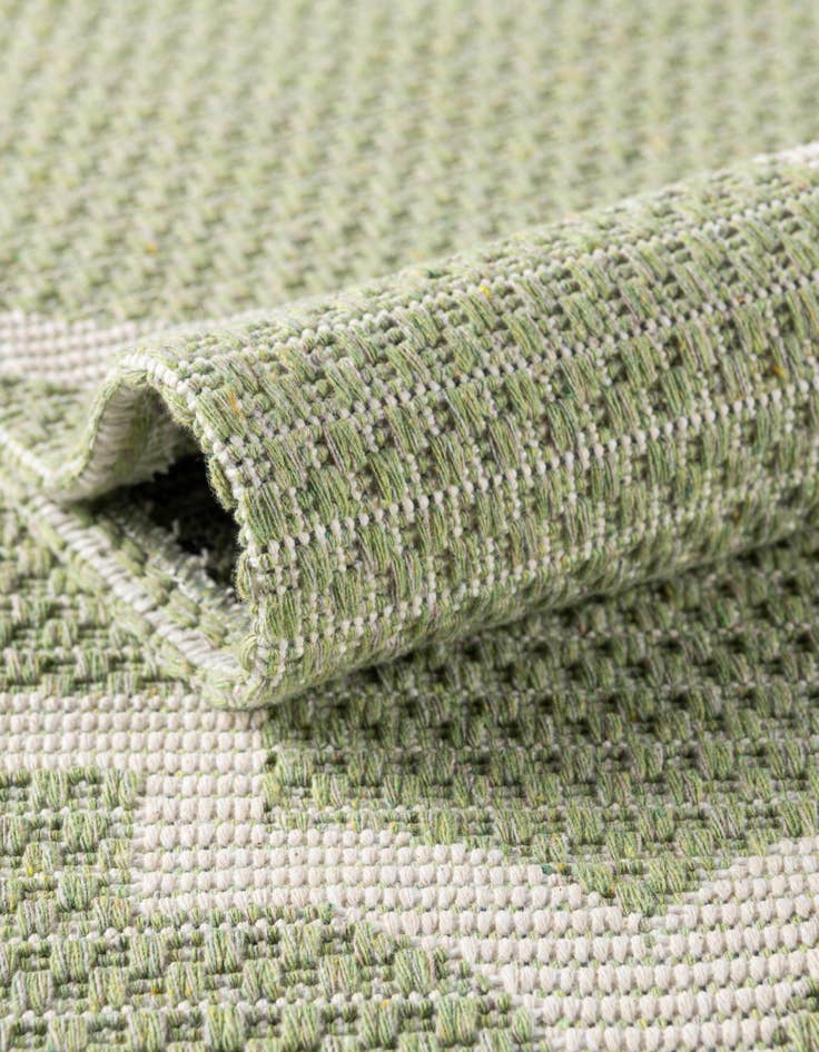 Detail image of  5' x 7' 2 Georgia Rug