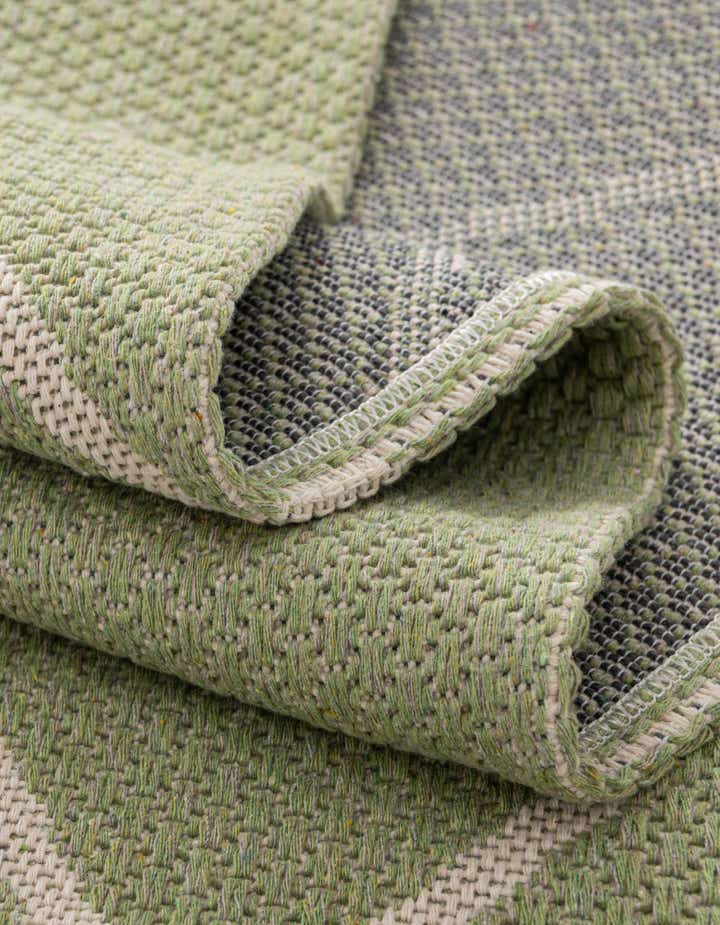 Green 5' x 7' 2 Georgia Rug | Rugs.com