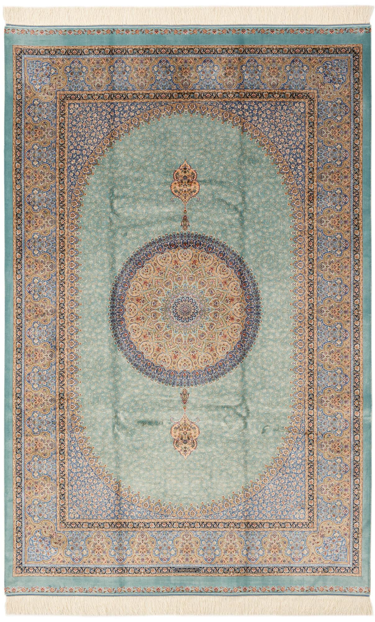  4' 9 x 7' 5 Ghom Design Rug