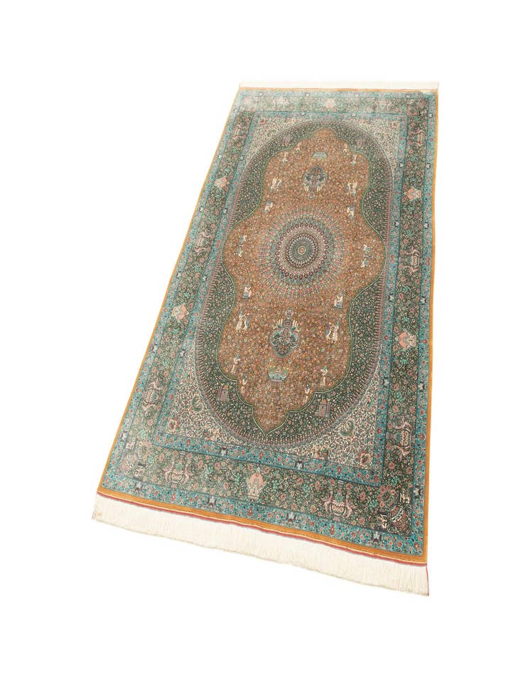 Detail image of  4' 10 x 7' 4 Ghom Design Rug