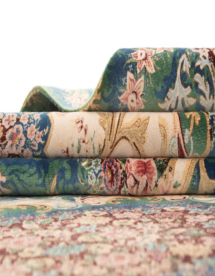 Detail image of  6' 5 x 9' 7 Ghom Design Rug