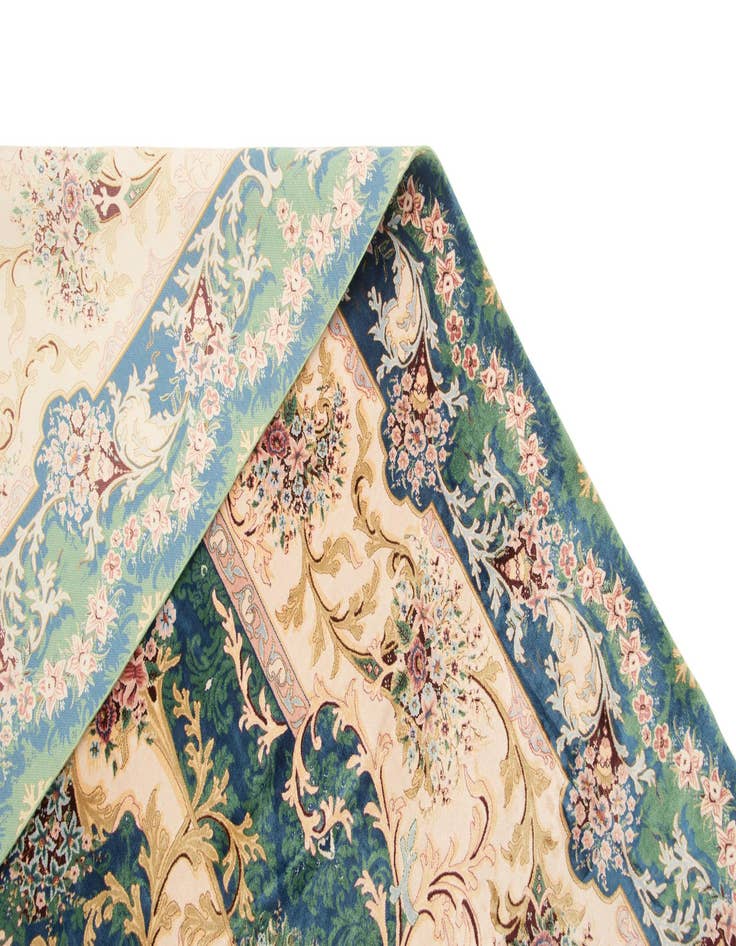 Detail image of  6' 5 x 9' 7 Ghom Design Rug