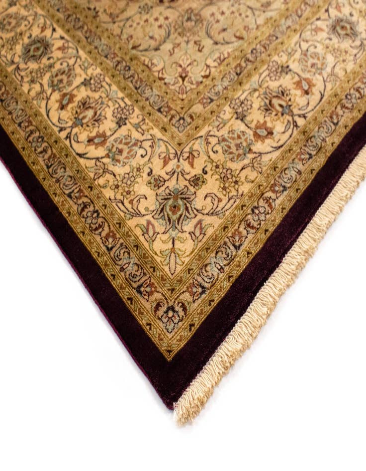 Detail image of  5' 1 x 7' 7 Ghom Silk Rug