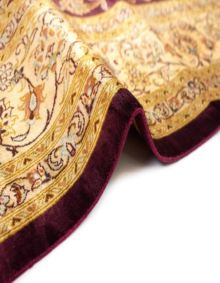 Detail image of  5' 1 x 7' 7 Ghom Silk Rug