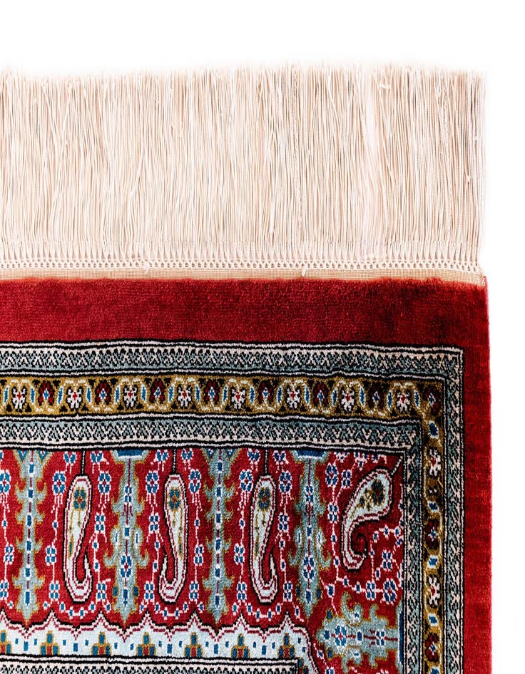 Detail image of  3' 3 x 4' 8 Ghom Silk Rug