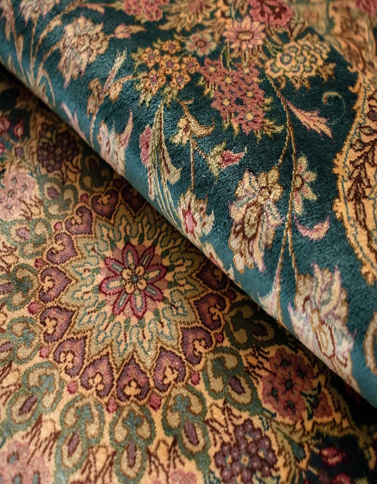 Detail image of  3' 3 x 4' 11 Ghom Silk Rug