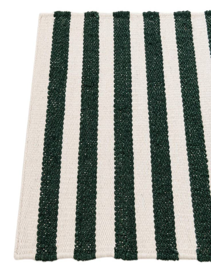 Detail image of 2' 2 x 3' 3 Hand Woven Jill Zarin Hamptons Rug