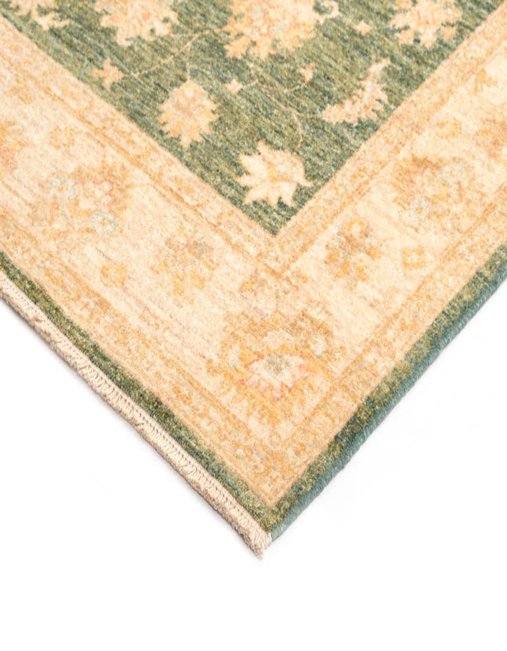 Detail image of  4' 10 x 6' 5 Kaizar Wool Rug