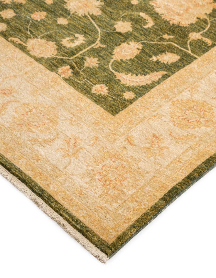 Detail image of 8' 10 x 11' 10 Kaizar Wool Rug