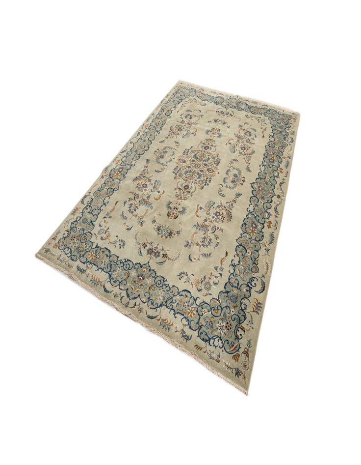 Detail image of  7' 9 x 11' 5 Kashan Wool Rug