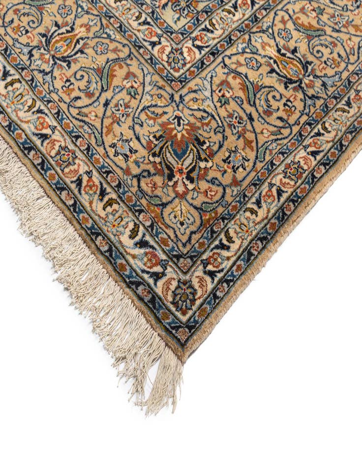 Detail image of  9' 9 x 13' 3 Kashan Wool Rug