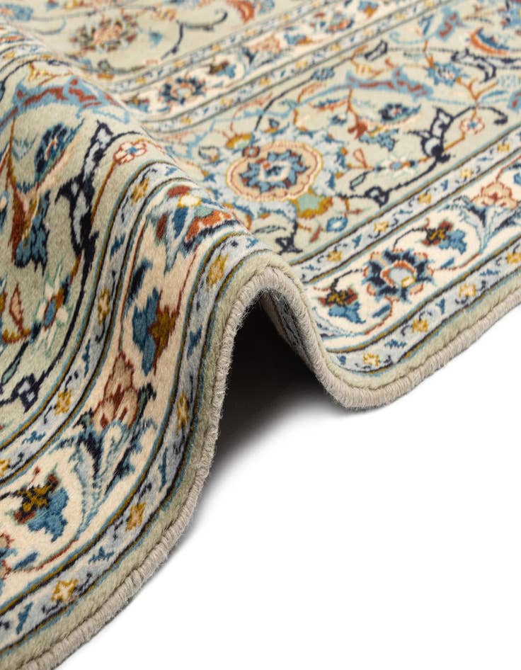 Detail image of  9' 11 x 13' 7 Kashan Wool Rug