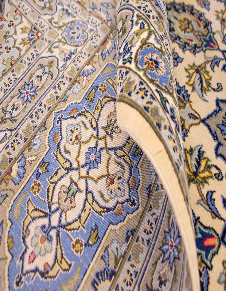 Detail image of  9' 8 x 12' 11  Hand Knotted Kashan Persian Wool Rug
