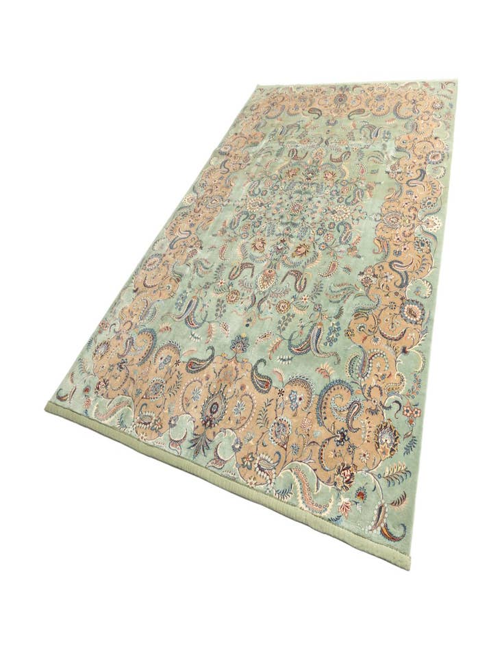 Detail image of  9' 11 x 13' 9 Kashan Rug