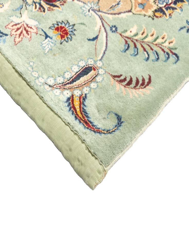 Detail image of  9' 11 x 13' 9 Kashan Rug