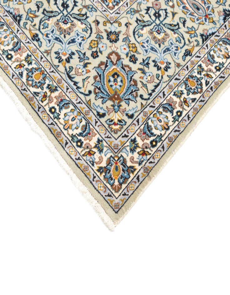 Detail image of  10' 4 x 13' 1 Kashan Rug