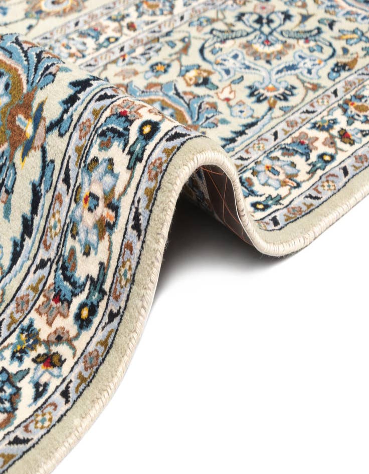 Detail image of  10' 4 x 13' 1 Kashan Rug