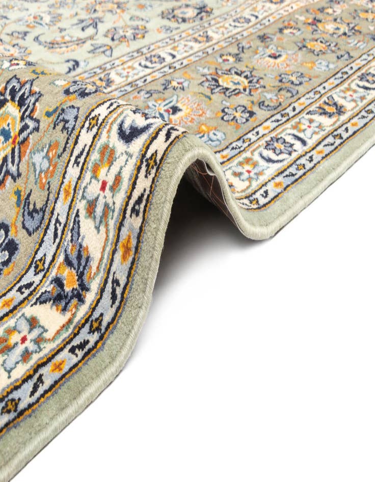 Detail image of  9' 10 x 13' 3 Kashan Rug