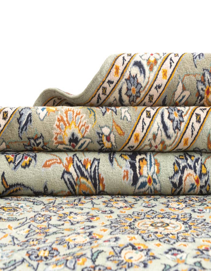 Detail image of  9' 10 x 13' 3 Kashan Rug