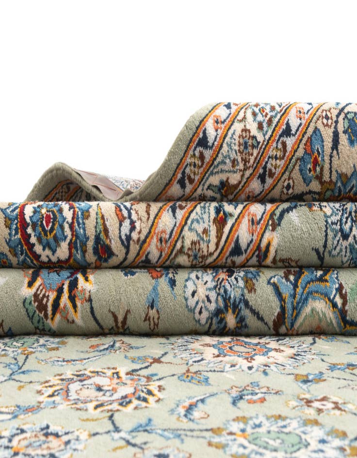 Detail image of  10' 1 x 13' 7 Kashan Rug