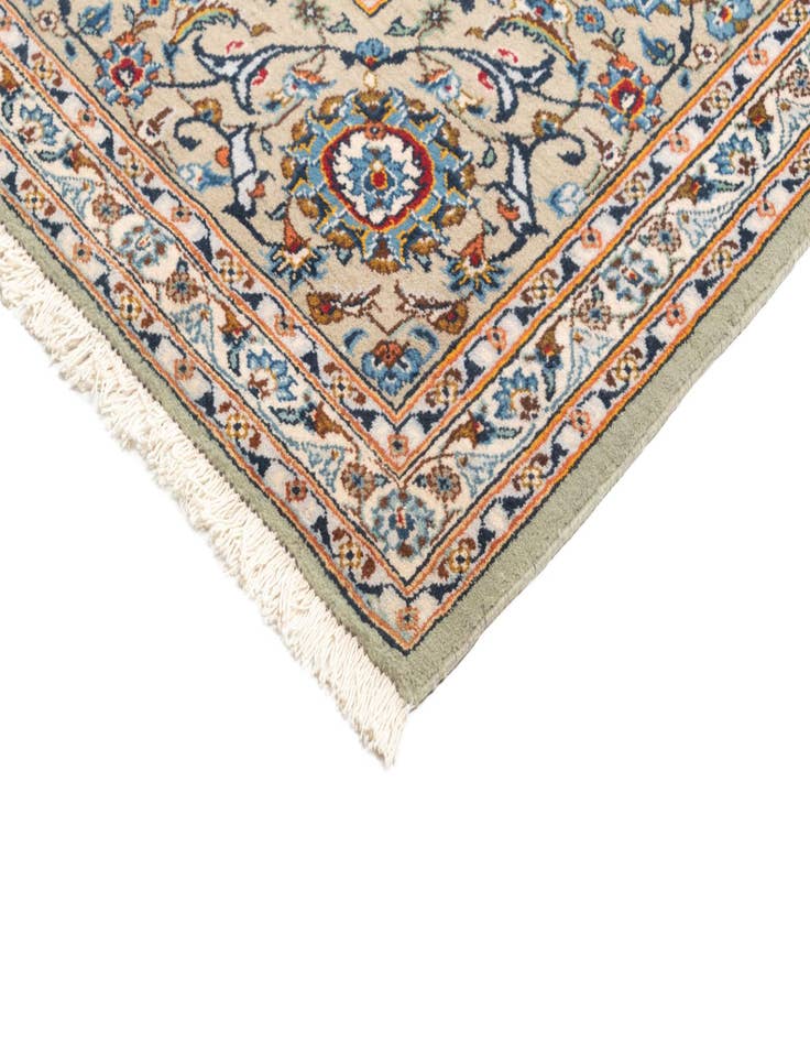 Detail image of  10' 1 x 13' 7 Kashan Rug