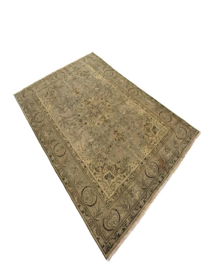 Detail image of  6' 11 x 10' 3  Hand Knotted Kashmar Persian Wool Rug