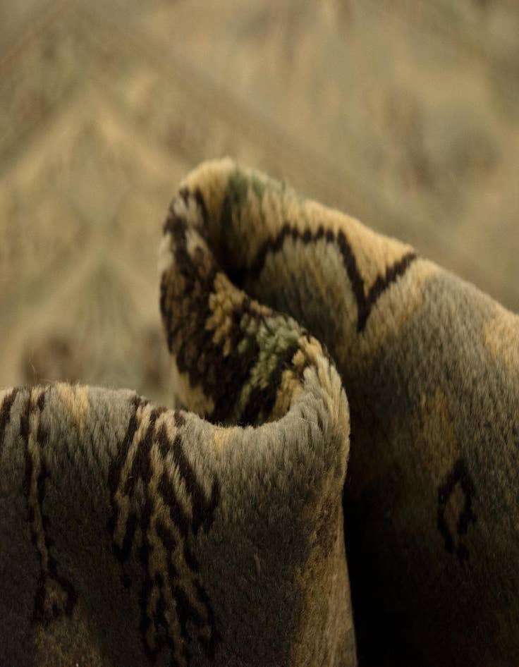 Detail image of  6' 11 x 10' 3  Hand Knotted Kashmar Persian Wool Rug