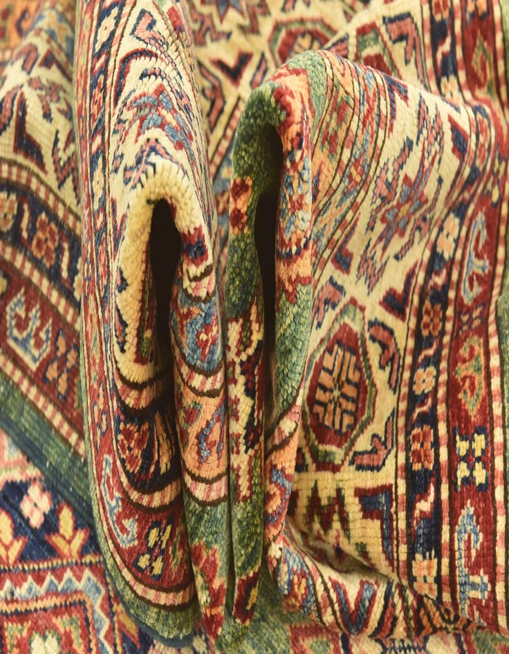 Detail image of  5' 9 x 7' 9  Hand Knotted Kazak Oriental Rug