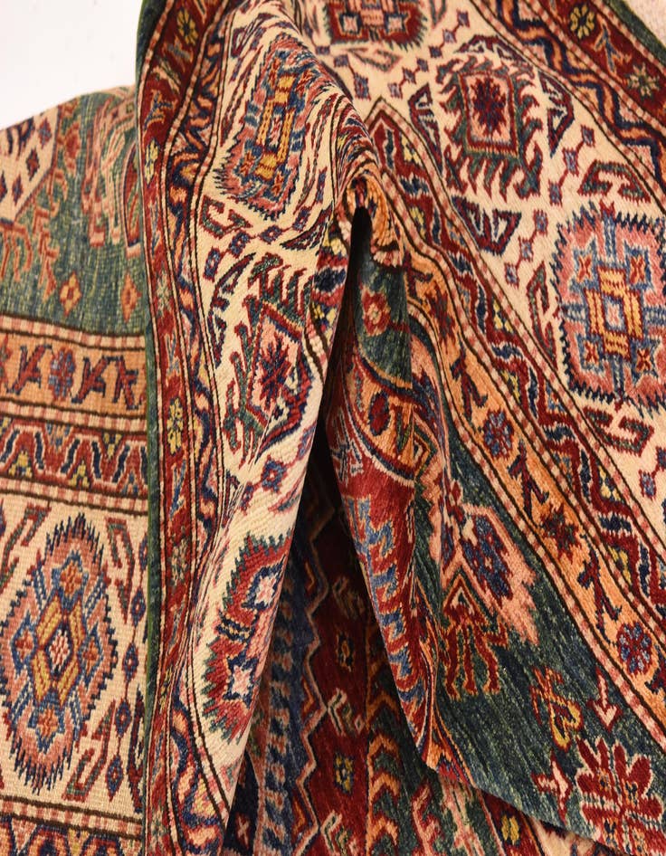 Detail image of  6' 6 x 9' 5  Hand Knotted Kazak Oriental Rug